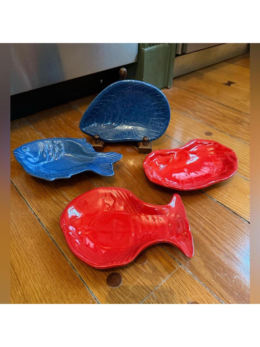 Vintage Williams Sonoma “Fruits de Mer” seafood plates - set of 4